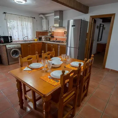 Сasa de vacaciones Casa Cuesta Del álamo. Vistas Frente Puente Lata Granada