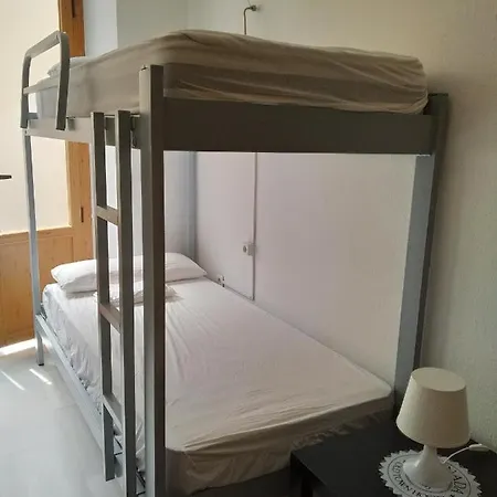 Hostal Old Town *