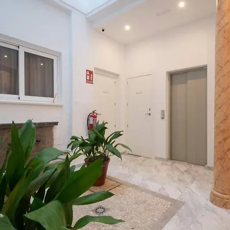 Apartamento Rosarioseis Patio De Leones Granada