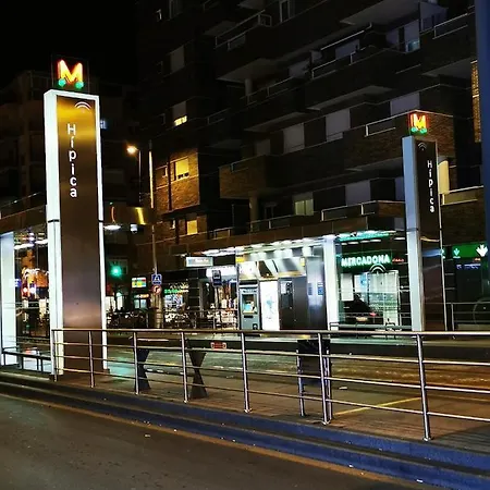 아파트 Hipica Center