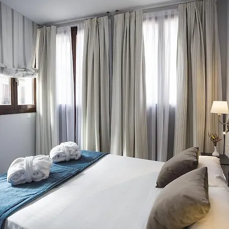 La Casa De La Trinidad Apartmán *