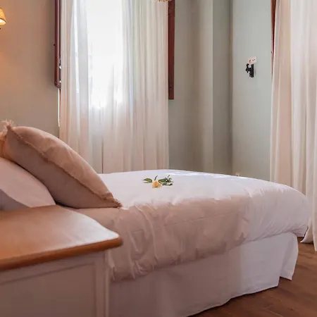 Candil Realejo Bed and breakfast 3*