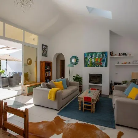 Casa Sierra, A Stunning Spanish Rural Retreat Villa *