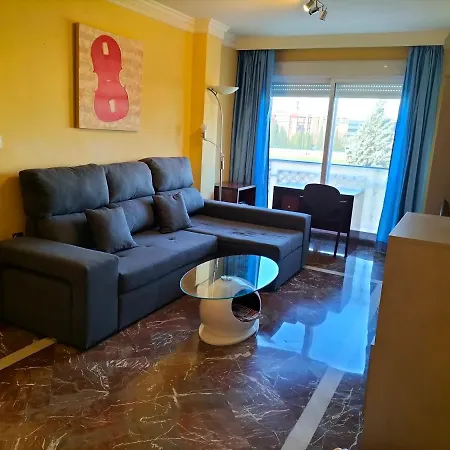 Piso Turístico En Granada. Zona Palacio Deportes *