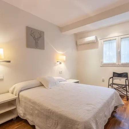 Precioso Y Centrico Gran Capitan 5 Apartment *
