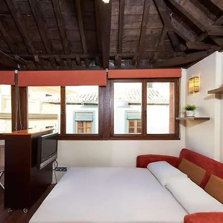 Lindo Estudio Con Terraza San Matías Apartamento Granada