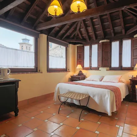 Casa Del Capitel Nazarí 3* Granada