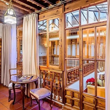 Palacio De Santa Ines