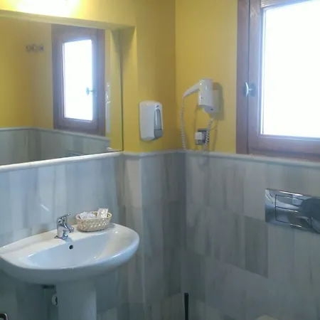 Hostal White Nest *
