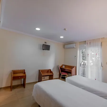 Otel Jeronimos Y Terraza Monasterio (adults Only) 2*