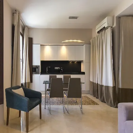 Siloe Plaza * גרנדה