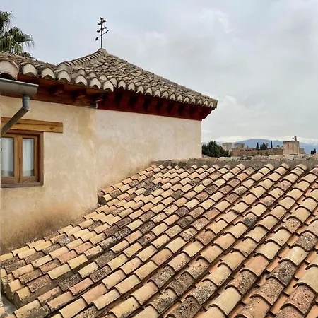 Santa Isabel La Real Отель