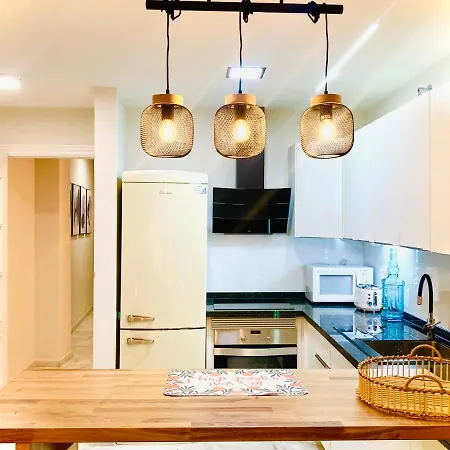 Apartamento Lovely Con Patio Granada