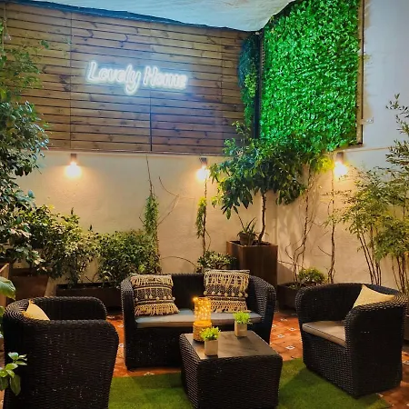 Lovely Con Patio Grenade