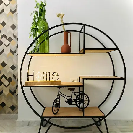 Lovely Con Patio Apartamento *