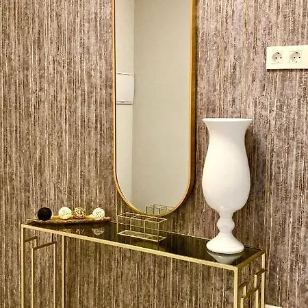 Apartamento Lovely Con Patio Granada