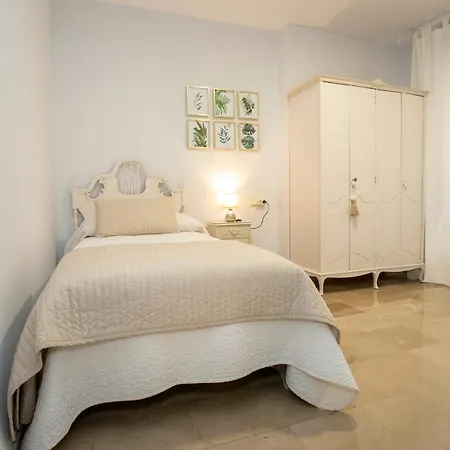 Apartamento Camino De Ronda Con Parking