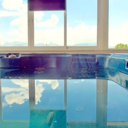 Villa de los Sueños en Granada Villa *