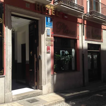 Hotell Plaza Nueva 3*