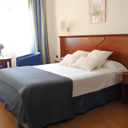 Porcel Alixares Отель