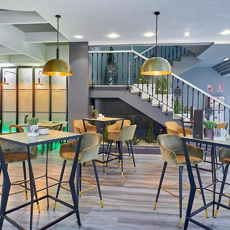 Otel Gran Luna De 4*