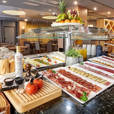 Otel Gran Luna De 4*