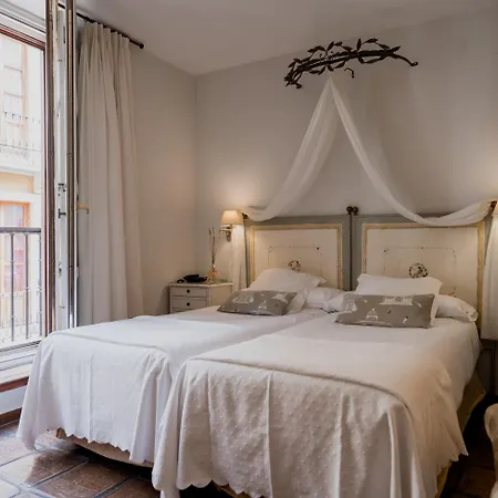 Hotel Palacio De Navas 3*