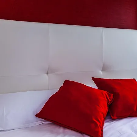 Valentina Deluxe 3000 Apartment *