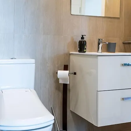 Moderno Con Piscina Y Parking Appartement *