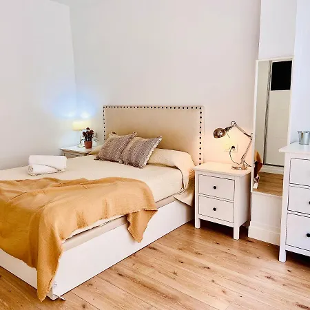 Apto De Diseno Centro Parking Calefaccion Aire Wifi Apartment *