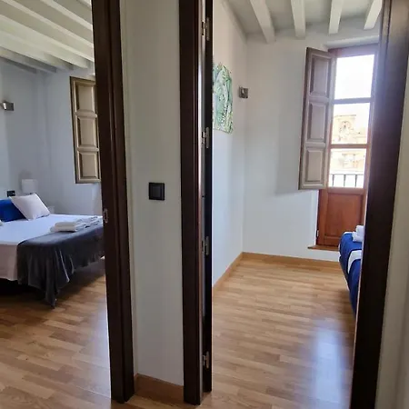 Imeda Escudo Del Carmen 19 Apartment *