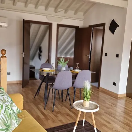 Imeda Escudo Del Carmen 19 Apartment *