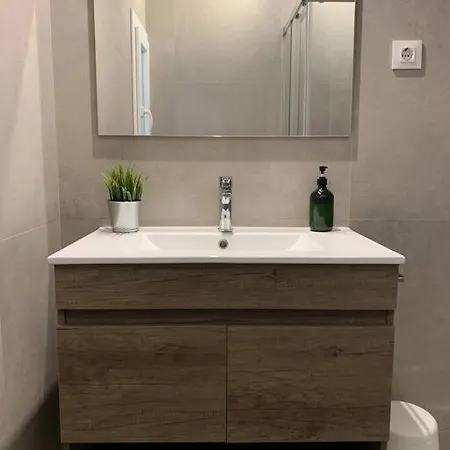 Nuevo, 3 Con Terraza Granada