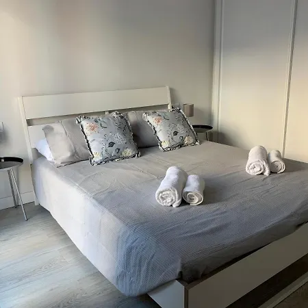 Nuevo, 3 Con Terraza Apartment *