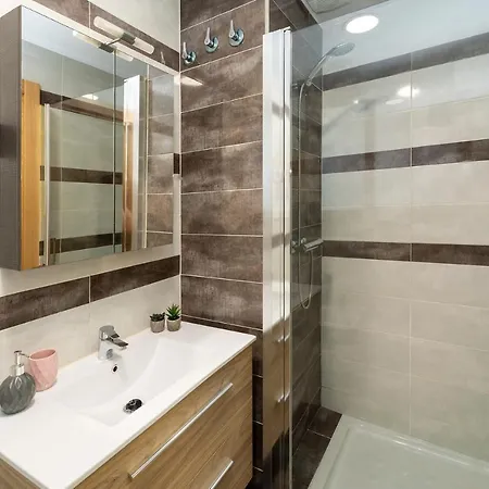 3 Bedroom Elegant&cozy Centre Appartement