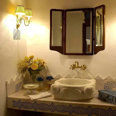 Palacio Del Cobertizo De Santa Ines Grenada
