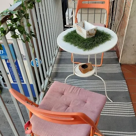 Céntrico Piso Con Aparcamiento * Granada