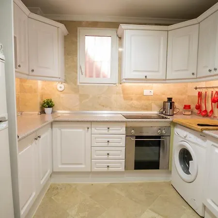 Aixa Serrallo Aparts Apartamento