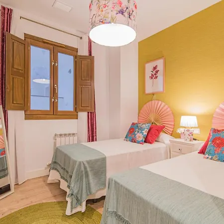 Qh Plaza De La Trinidad Apartment Granada