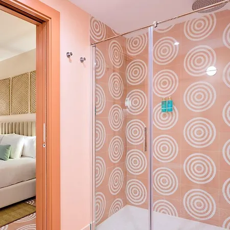 Boutique Luna 4*
