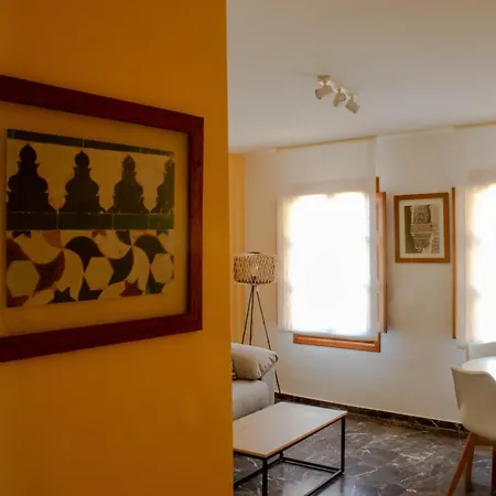 Atico Con Terraza En Cuesta Gomerez Apartamento
