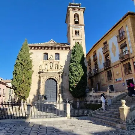 Patrimonio Arabe Vista A La Alhambra Grenade