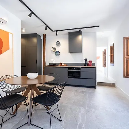 Realejo - Diseno, Confort Y Encanto En El Centro Historico De Apartment
