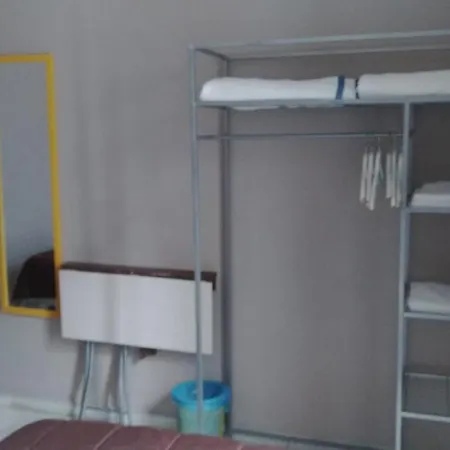 Old Town Hostal