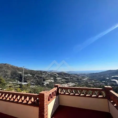 Once Olivos Villa