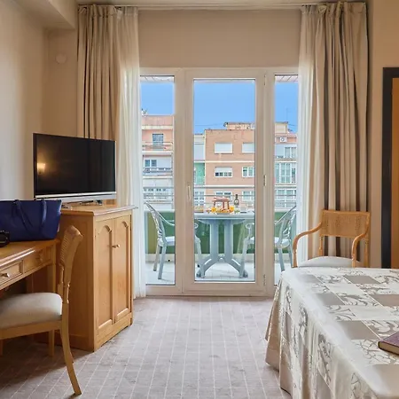 Hotell Macia Condor 4*