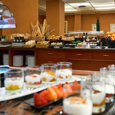 Hotell Macia Condor 4*