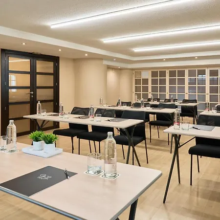 Macia Condor Hotell Granada