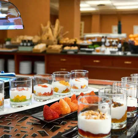 Macia Condor Hotell 4*