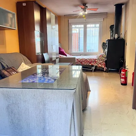 Casa Ideal Familias Y Grupos Con Balcones Exterior Soleada Patios Cerca Alhambra, Sierra Nevada, Rio Genil, Lancha Del Genil, Parque Llano Y Reloj Del Sol Con Barbacoas, Campo De Futbol, Circuito Gimnasia *